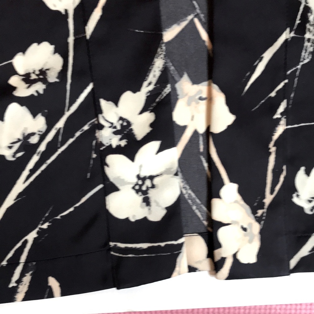 🌸Floral Satin Print Jacket - Picture 8 of 12